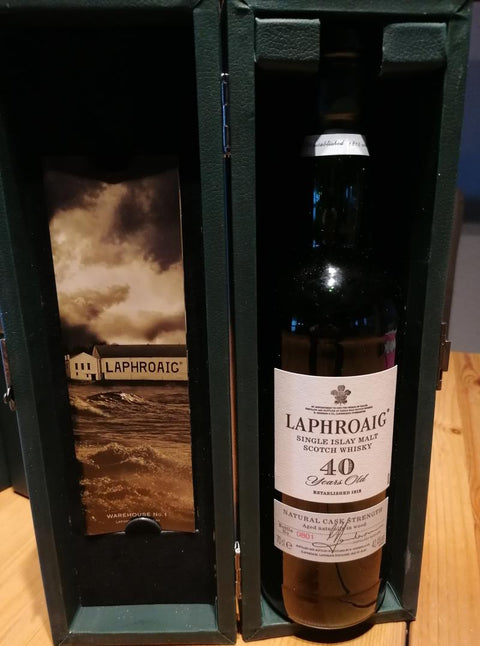 Laphroaig 40 Jahre alt, Jahrgang 1960 / Bottle Nr. 801